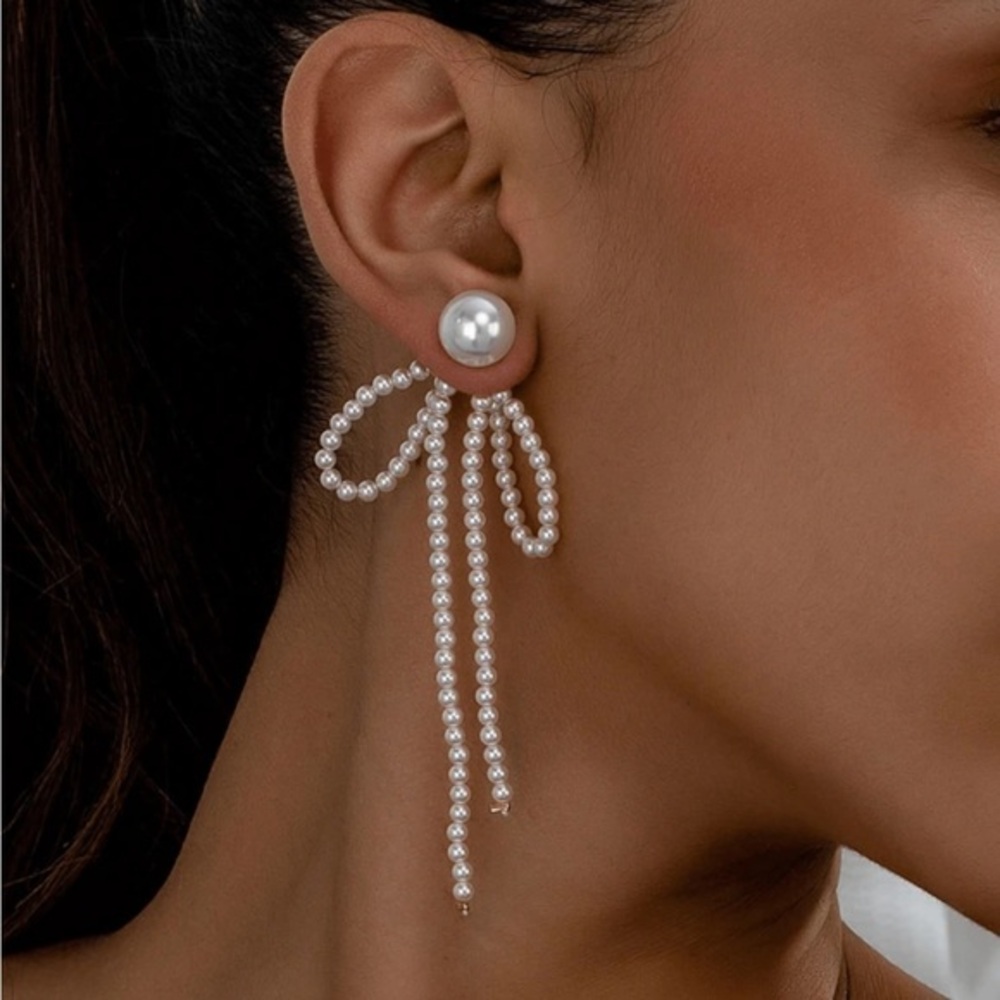 **NEW** Beaded Pearl Bow Earrings